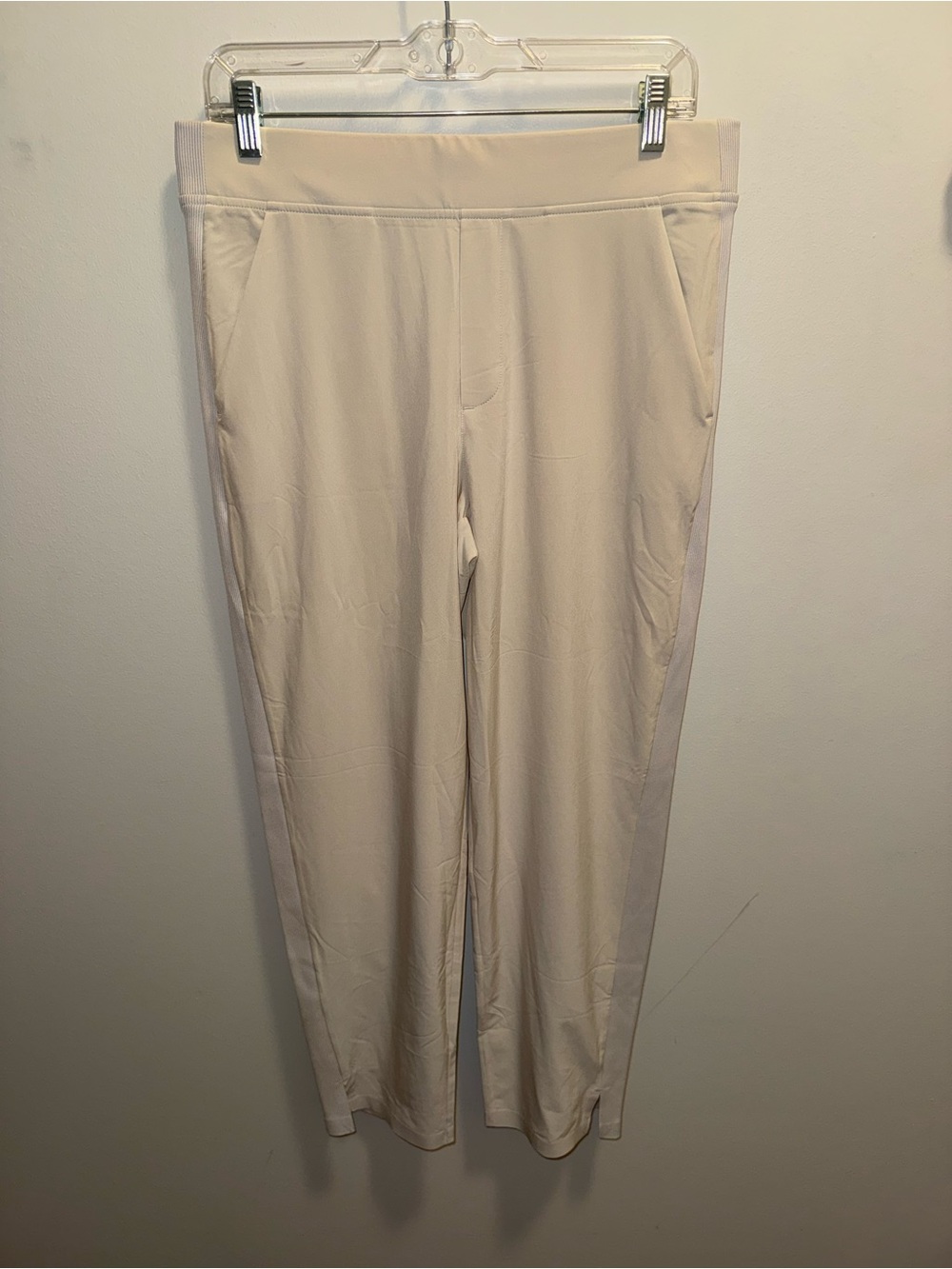 Athleta Slim Cropped Ponte Pants in Light Cream